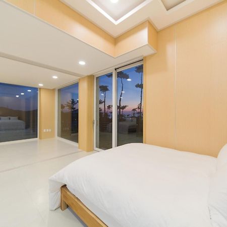 The Mare Pool Villa Pension Taean Exterior foto